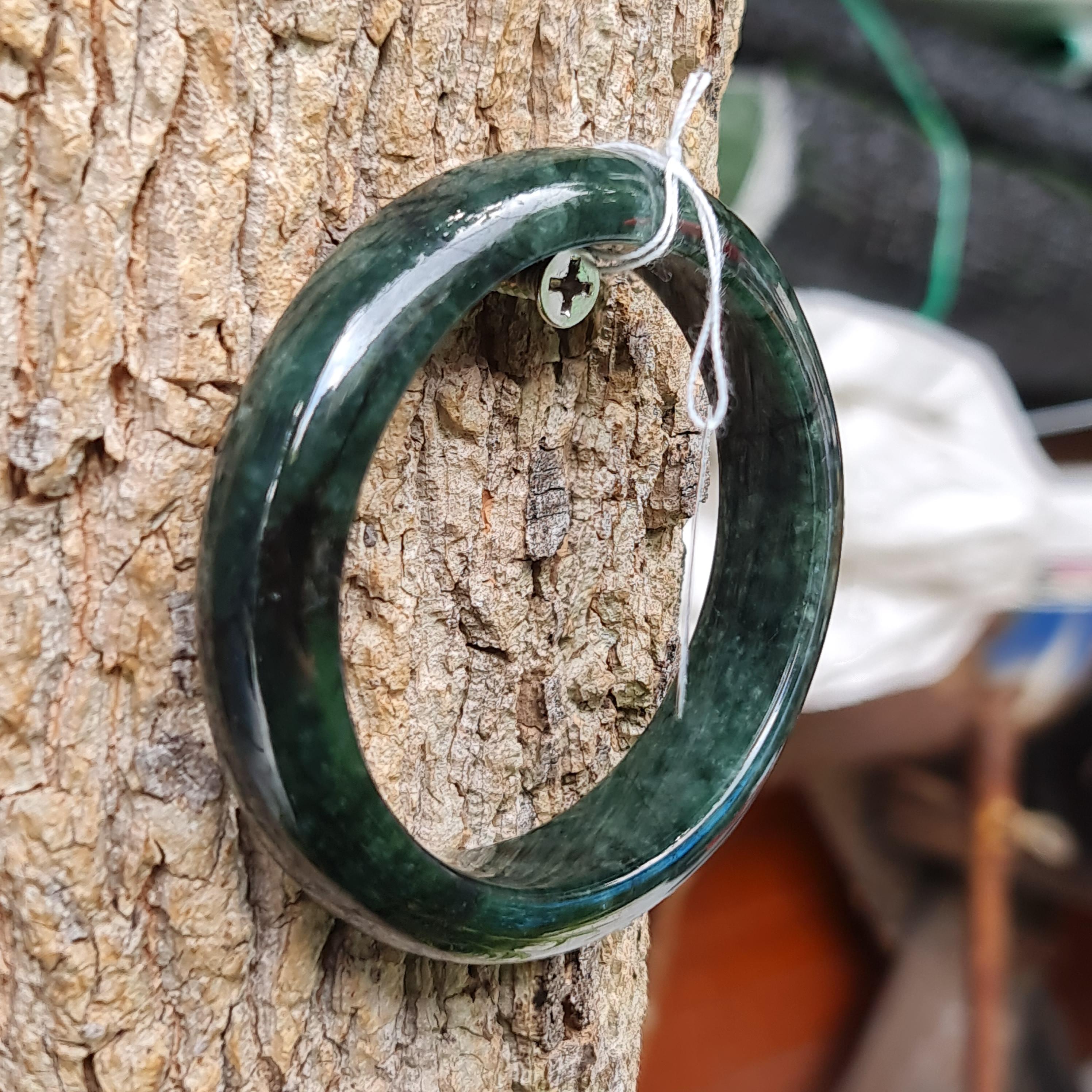 JB6804117 หยก พม่า แท้ Jade กำไลหยก 56.7 มม. (Jadeite bracelet) พม่า (Myanmar)