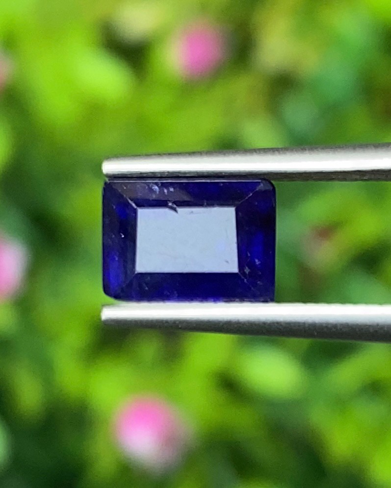 ไพลิน (Blue Sapphire) 2.57 กะรัต (Cts.) พลอยแท้ อัญมณีมงคลประจําวันเกิด เครื่องประดับพลอย