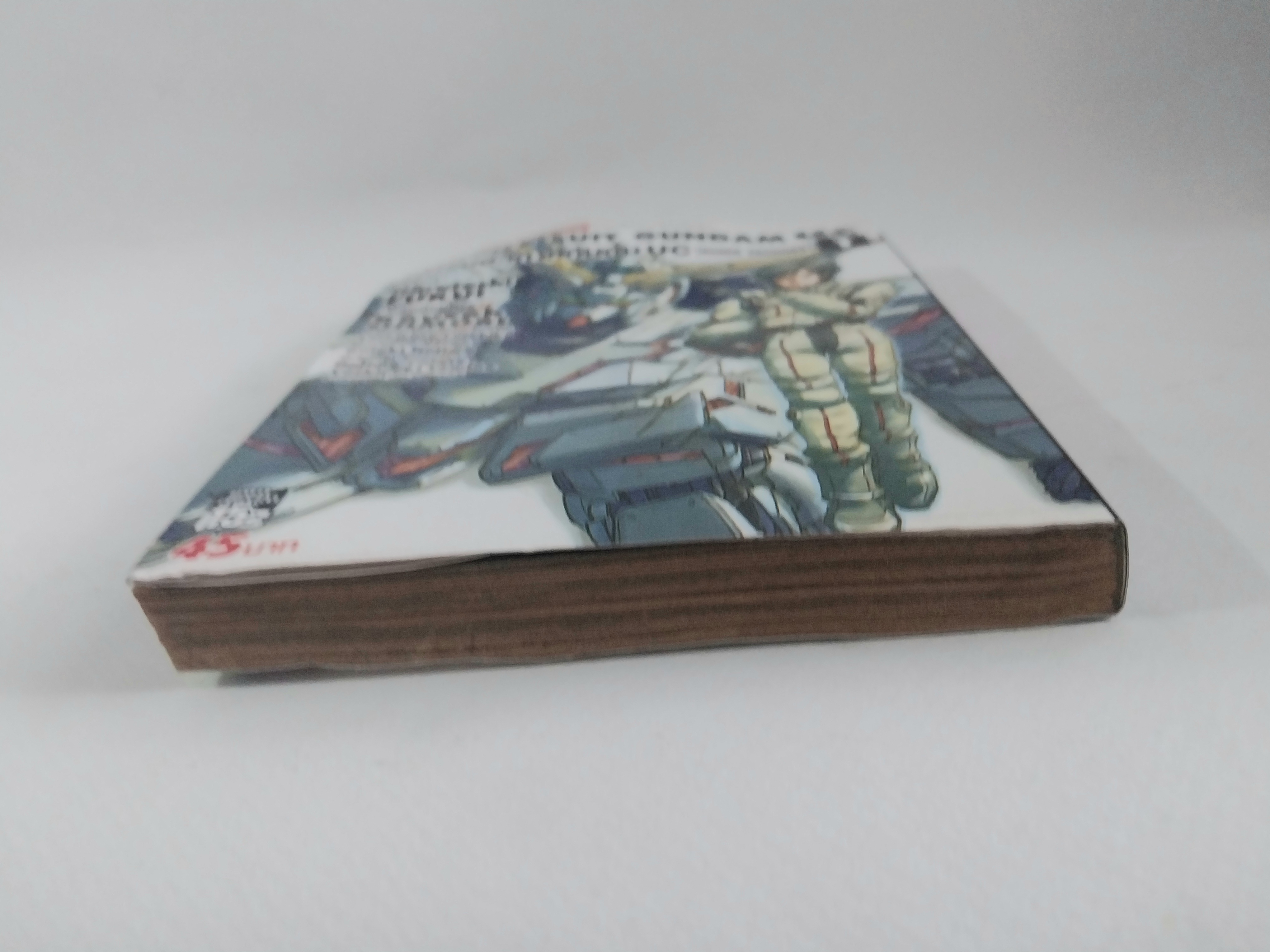 มือ2 มีตำหนิ โปรดตรวจสอบทุกภาพ,หนังสือการ์ตูนกันดั้ม Mobile Suit Gundam หุ่นรบอวกาศกันดั้ม UC เล่ม 1/2 (ราคาต่อเล่ม)
