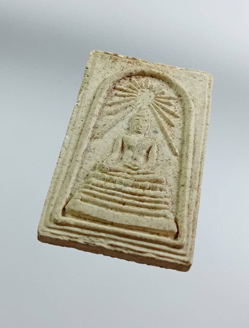 ผ3124 สมเด็จพระศาสดา มวลสารผงจิตรลดา รุ่นกาญจนาภิเษก วัดบวรนิเวศวิหาร กรุงเทพฯ ปี2539