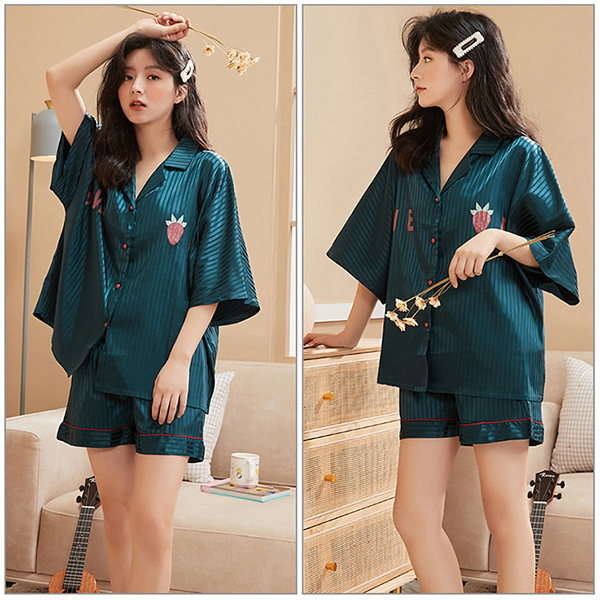 🚩พร้อมส่ง🚩ชุดนอน Silk Satin แขนสั้นขาสั้น ชุดนอนซาตินเกรดพรีเมี่ยม ผ้านุ่มลื่นละมุนผิว ใส่สบายไม่ร้อน (CT116-2)