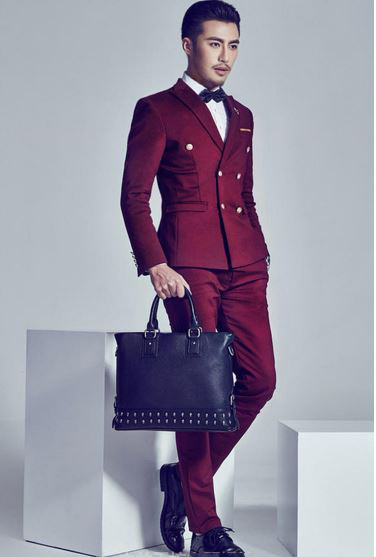 เช่า ชุดสูทชาย สีไวน์แดง สองกระดุม แบบคลาสสิก