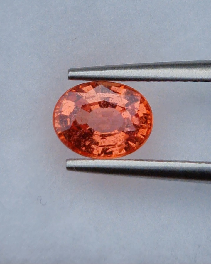 พลอย ออเรนจ์ แซฟไฟร์ Orange Sapphire 1.15 กะรัต (Cts.) พลอยแท้ อัญมณีมงคลประจําวันเกิด เครื่องประดับพลอย