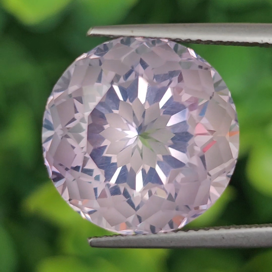 พลอย ลาเวนเดอร์ ควอตซ์ Lavender Quartz 27.72 กะรัต (Cts.) พลอยแท้ อัญมณีมงคลประจําวันเกิด เครื่องประดับพลอย