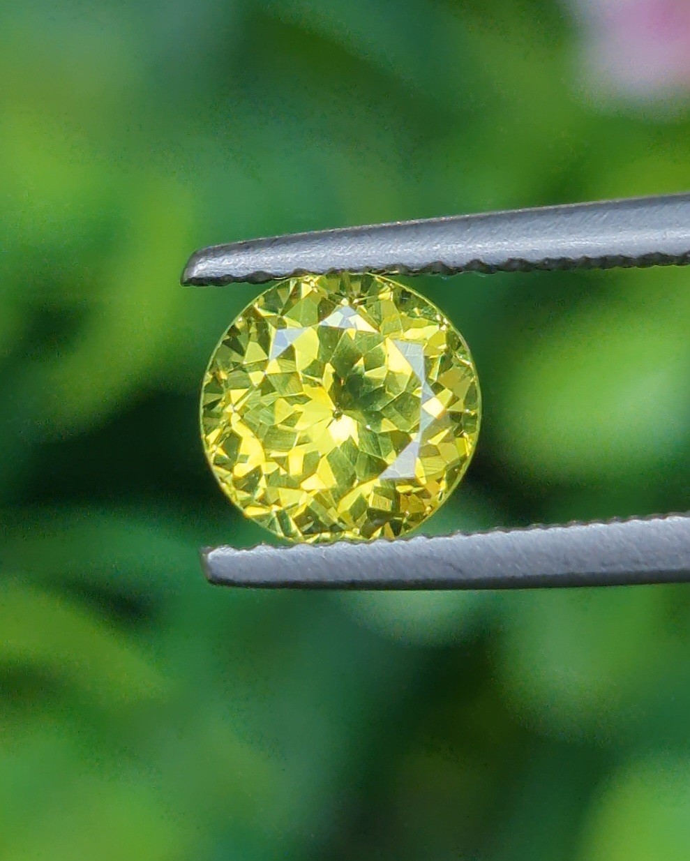 พลอย คริโซเบริล (Chrysoberyl) 1.22 กะรัต (Cts.) พลอยแท้ อัญมณีมงคลประจําวันเกิด เครื่องประดับพลอย