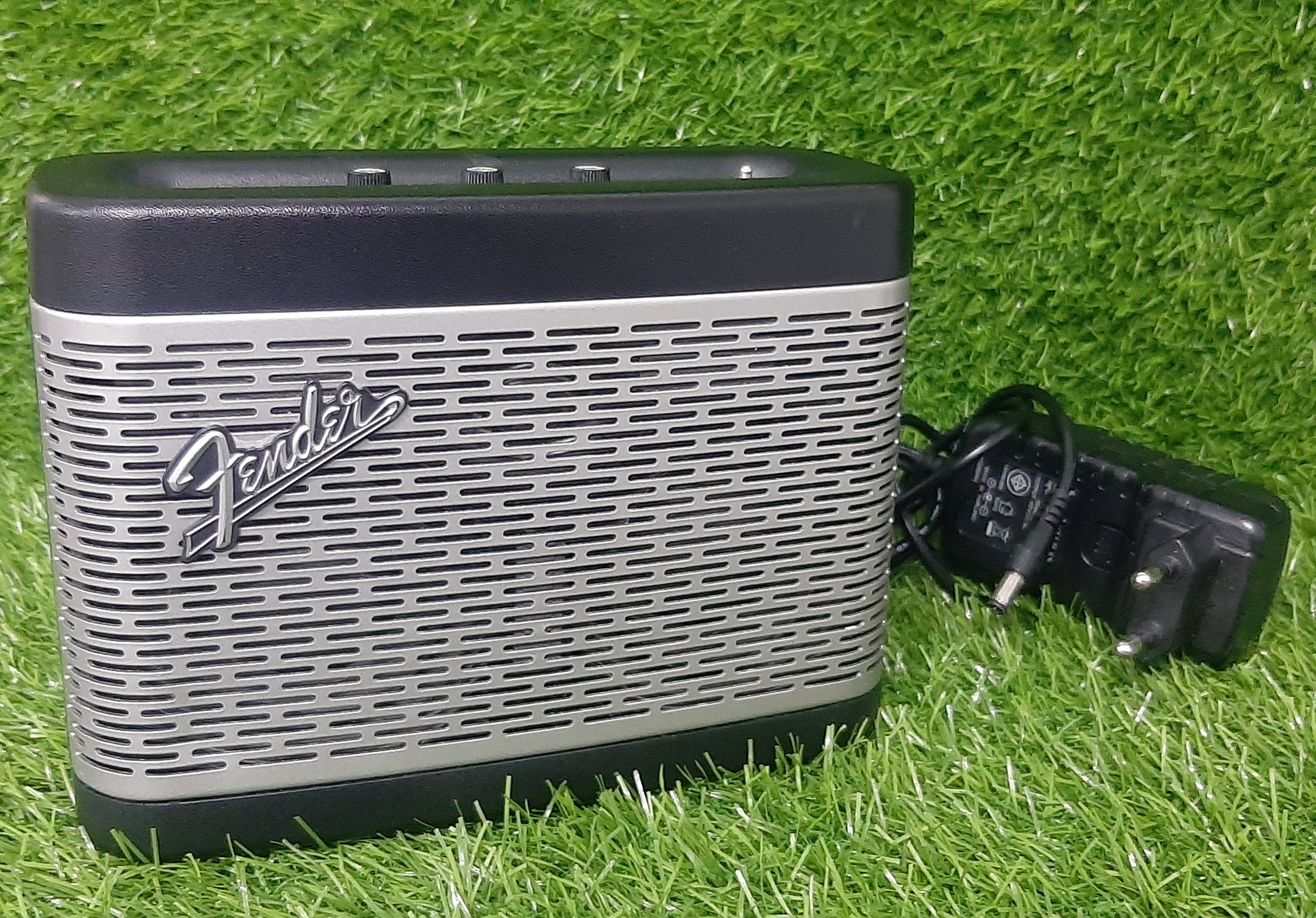 ลำโพง Fender Newport Bluetooth Speaker มือสอง ประกันร้าน 1 เดือน