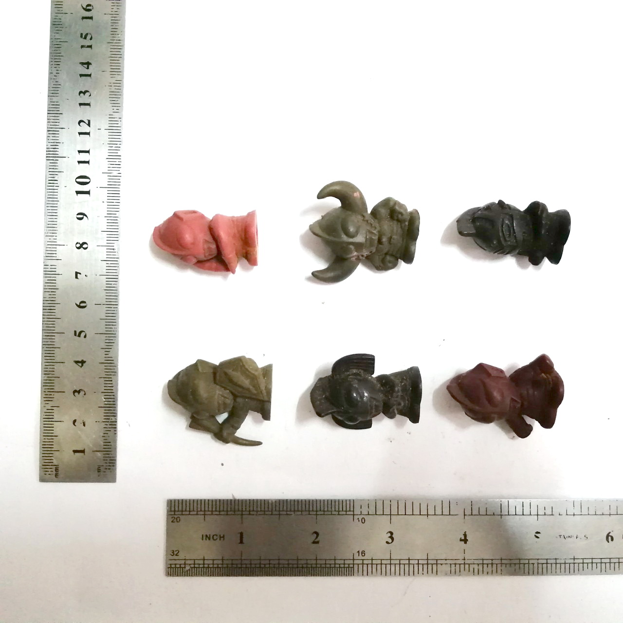 ตุ๊กตาสวมตูดดินสอ อุลตร้าแมนรุ่่นเก่า พลาสติกสีเข้มเก่าตามเวลา ขายทั้งชุด6ตัว เจ้าพ่ออุลตร้า, เจ้าแม่อุลตร้า, อุลตร้าแมน, อุลตร้าเซเว่น, อุลตร้าแมนแจ๊ค, อุลตร้าแมนปลอม