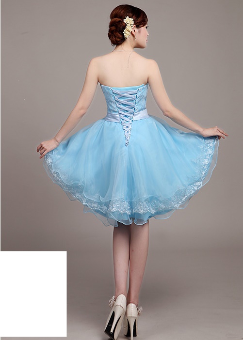 พร้อมส่ง ชุดราตรีสั้น เกาะอก แต่งลูกไม้กระโปรง3ชั้น ผ้าแก้ว ผ้าคาดเอวซาติน หน้าสั้นหลั้งยาว สีฟ้า