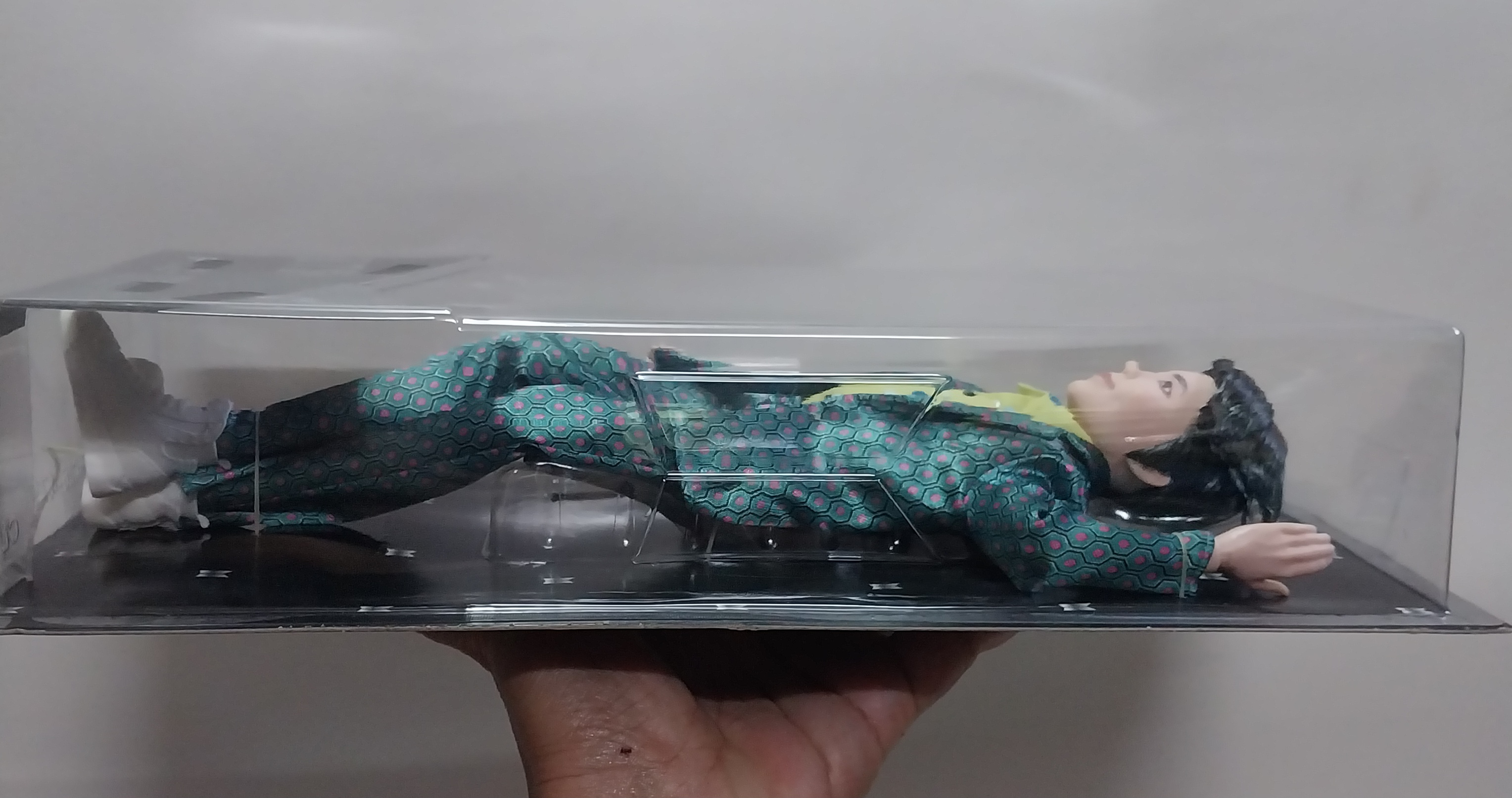 มีหลายภาพ มือ1 กล่องชำรุดบ้าง มีหลายภาพ ตุ๊กตาบอยแบรนด์เกาหลี BTS ของแท้แมทเทล