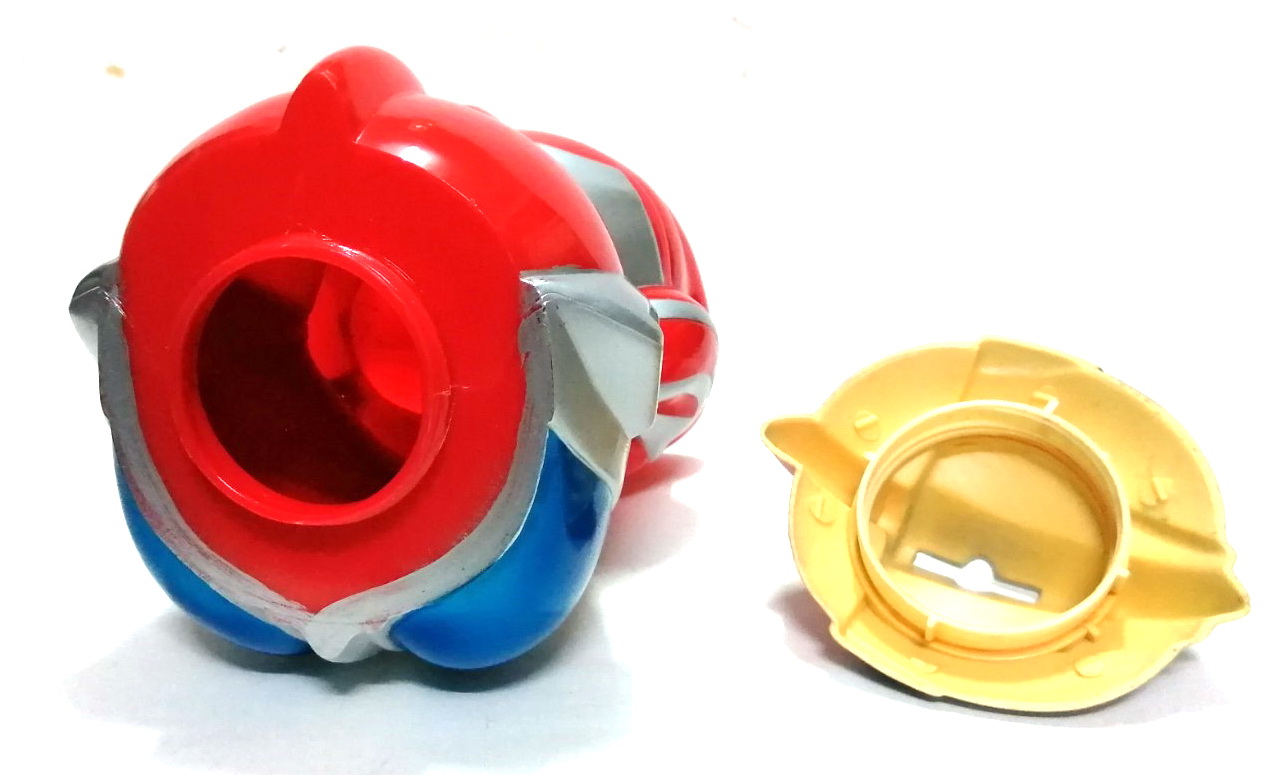 ของสะสมเก่า กระปุกออมสิน/ที่ใส่น้ำ อุลตร้าแมนอีลิท ApexT งานคนไทยบ.ธีร์โฮลดิ้ง งานเก่าหายากมาก อุลตร้าแมนอีลิทออกแบบและสร้างโดยคนไทย ภายใต้ลิขสิทธิ์ของ ไชโยภาพยนตร์ Chaiyo, Piggy Bank, Bucket Ultraman Elite, Thai made เป็นกระติกน้ำ/กระปุกออมสิน ทำจากพลาสต