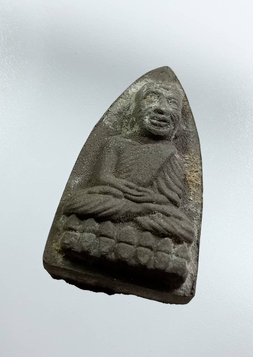 ก903 หลวงปู่ทวด วัดช้างให้ พระผงมงคล รุ่นรวยทรัพย์