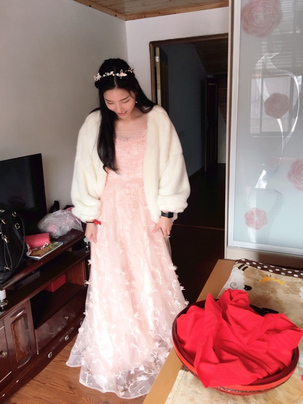 Pre-order ชุดแฟนซี ชุดเจ้าสาว ชุดราตรี สีชมพูโอรส แขนกุด ผ้าลูกไม้ เชือกผูกหลัง