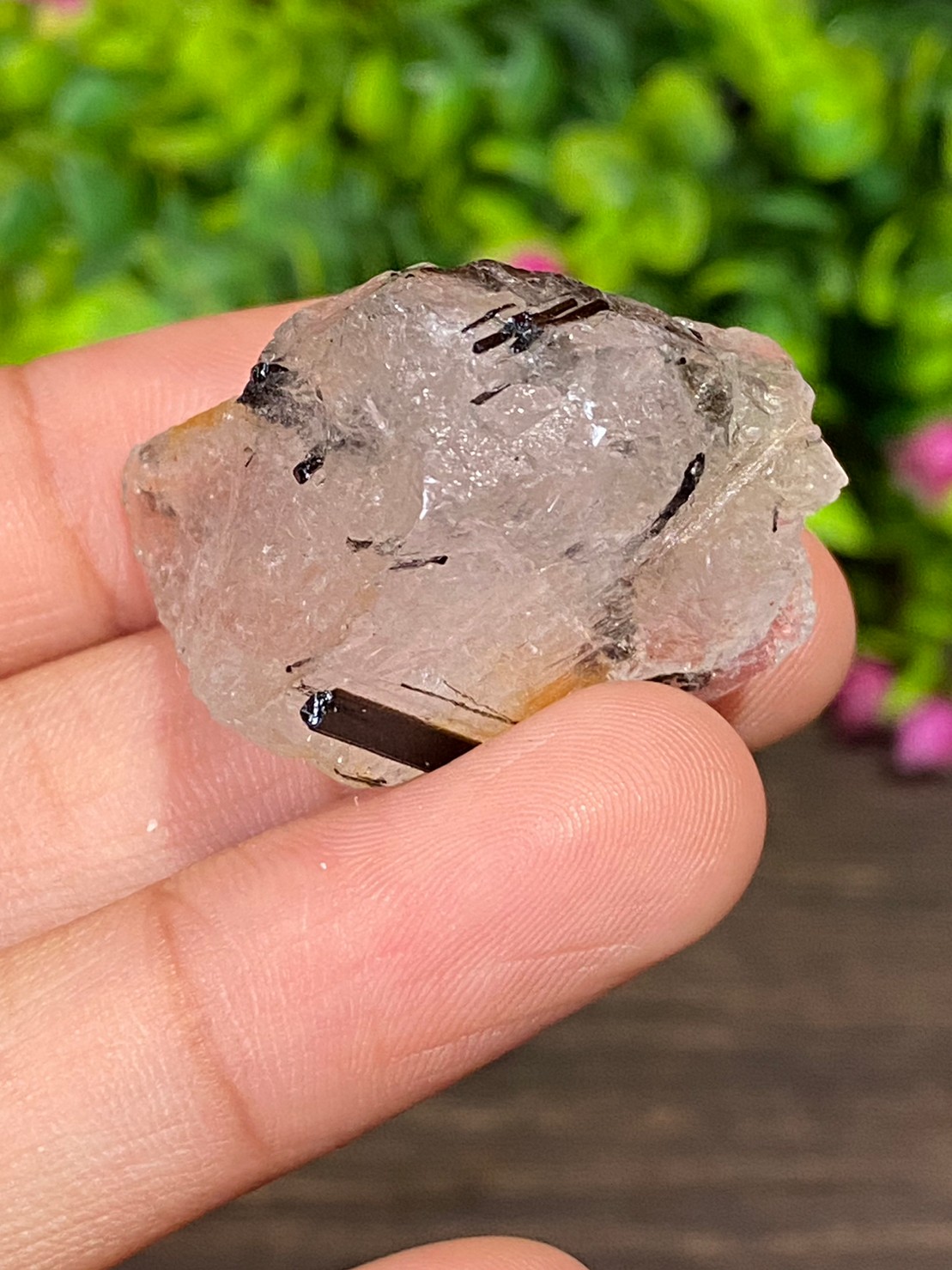 ก้อน ไหมดำ ควอตซ์ แก้วขนเหล็ก Black Rutilated Quartz Rough 69.43 กะรัต Cts. พลอยแท้ อัญมณีมงคลประจําวันเกิด เครื่องประดับพลอย