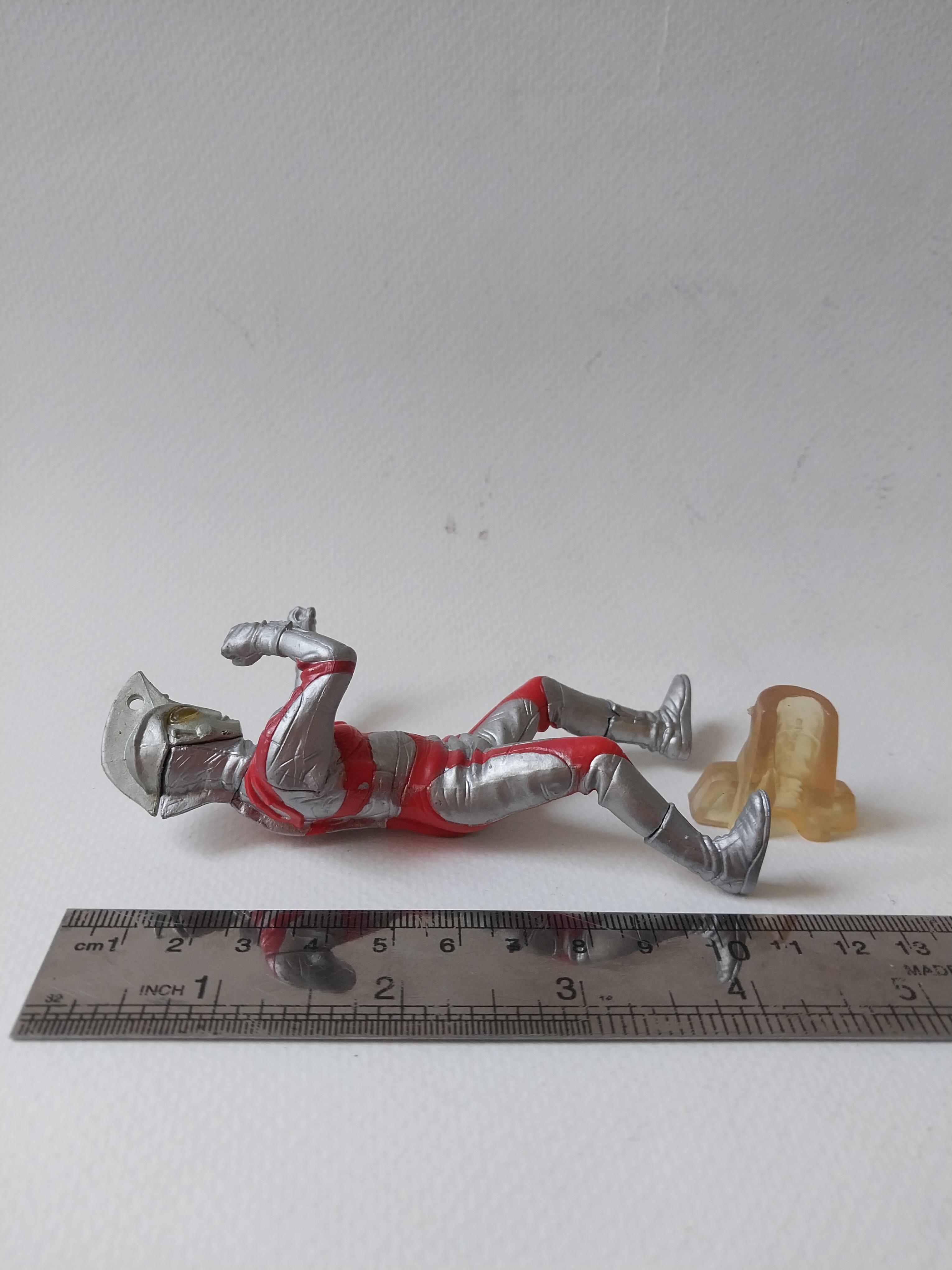 ของสะสม แคนดี้ทอย อุลตร้าแมนเอ (แอซ)