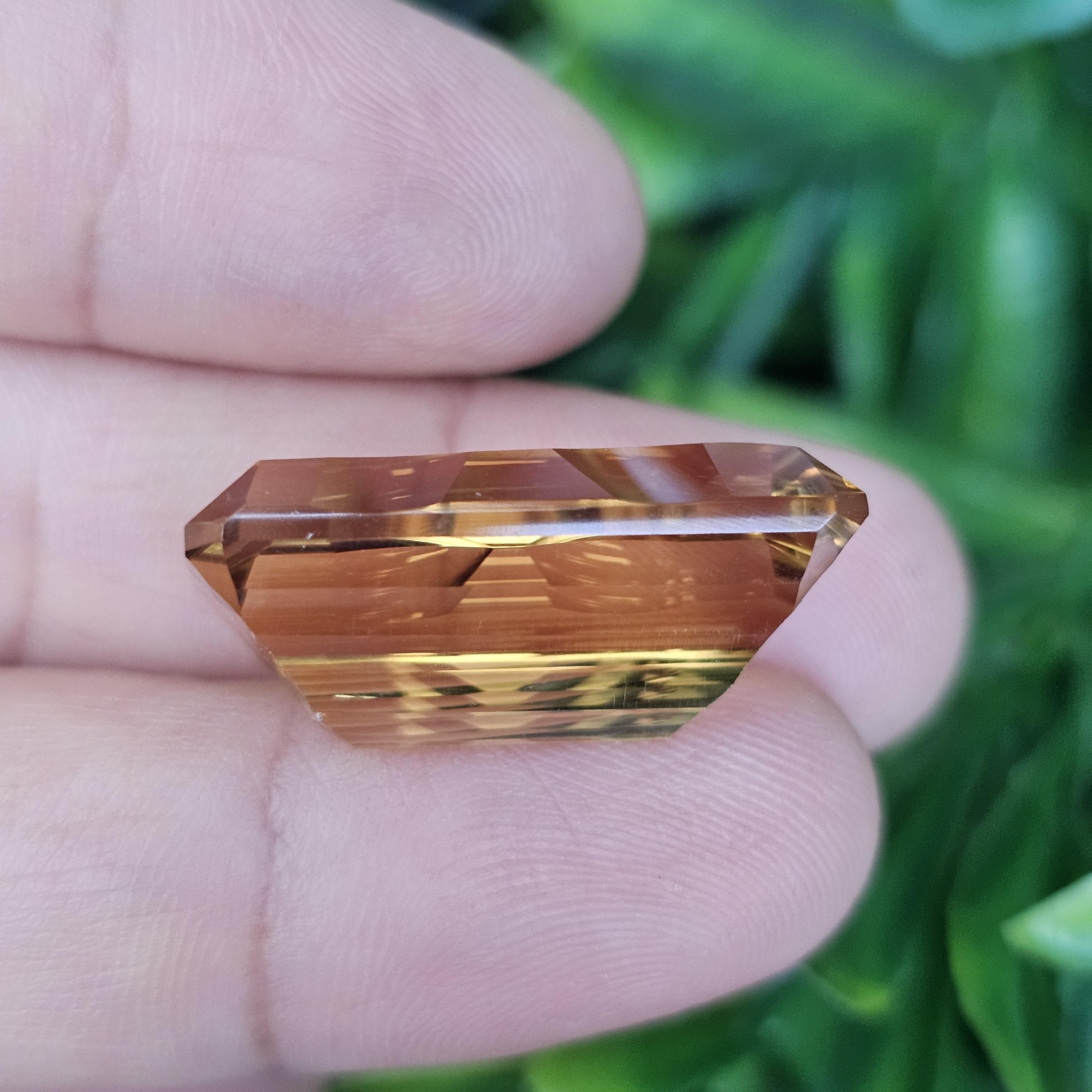 พลอย ซิทริน Citrine 27.01 กะรัต (Cts.) พลอยแท้ อัญมณีมงคลประจําวันเกิด เครื่องประดับพลอย