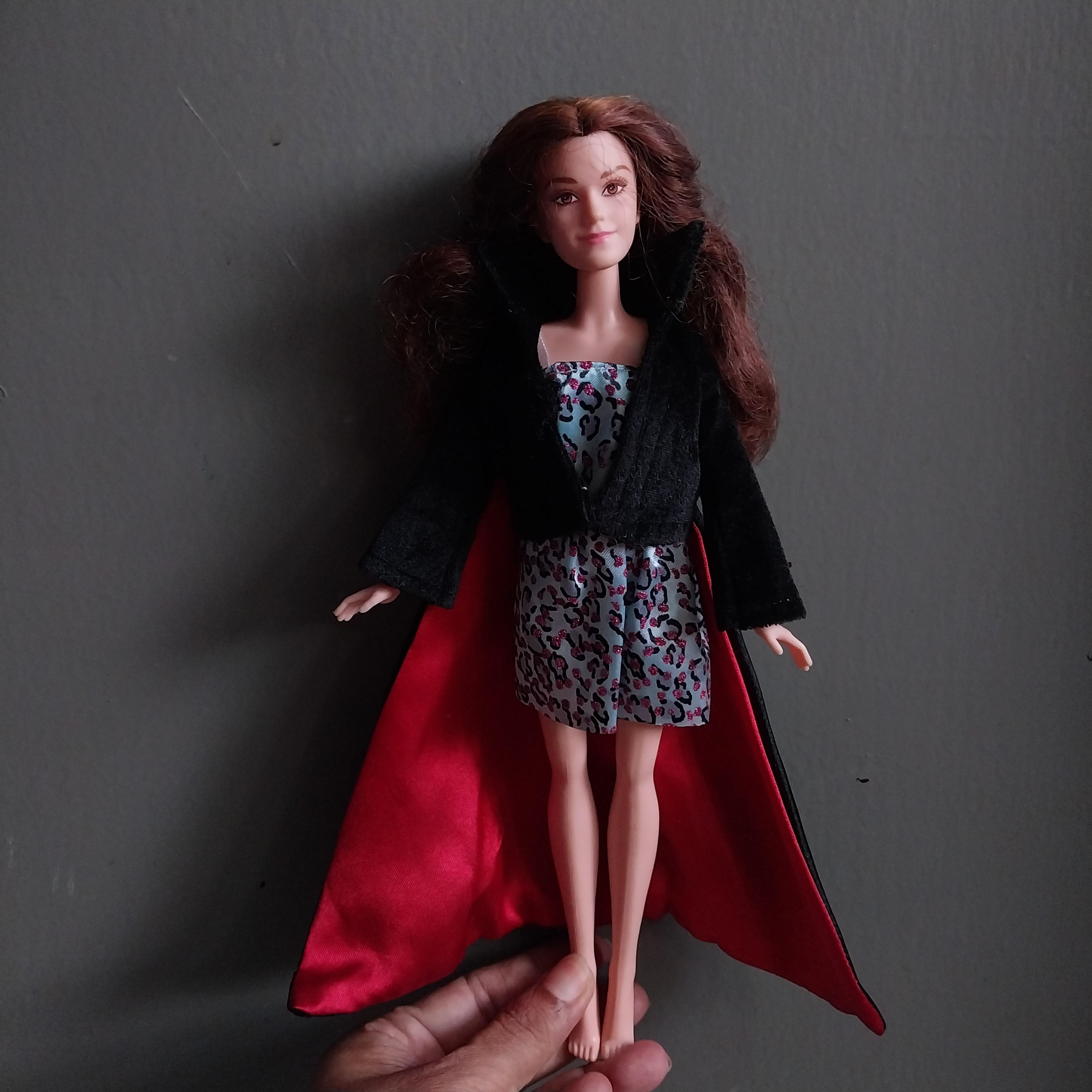 มีหลายภาพ ตุ๊กตาเอ็มม่าวัตสัน Emma WatsonDoll จาก Beauty and the beast ใส่เสื้อคลุมแม่มด