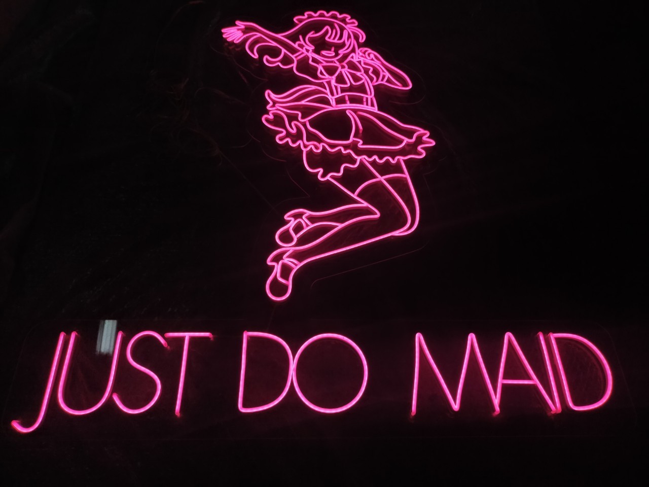 ไฟนีออน เฟค