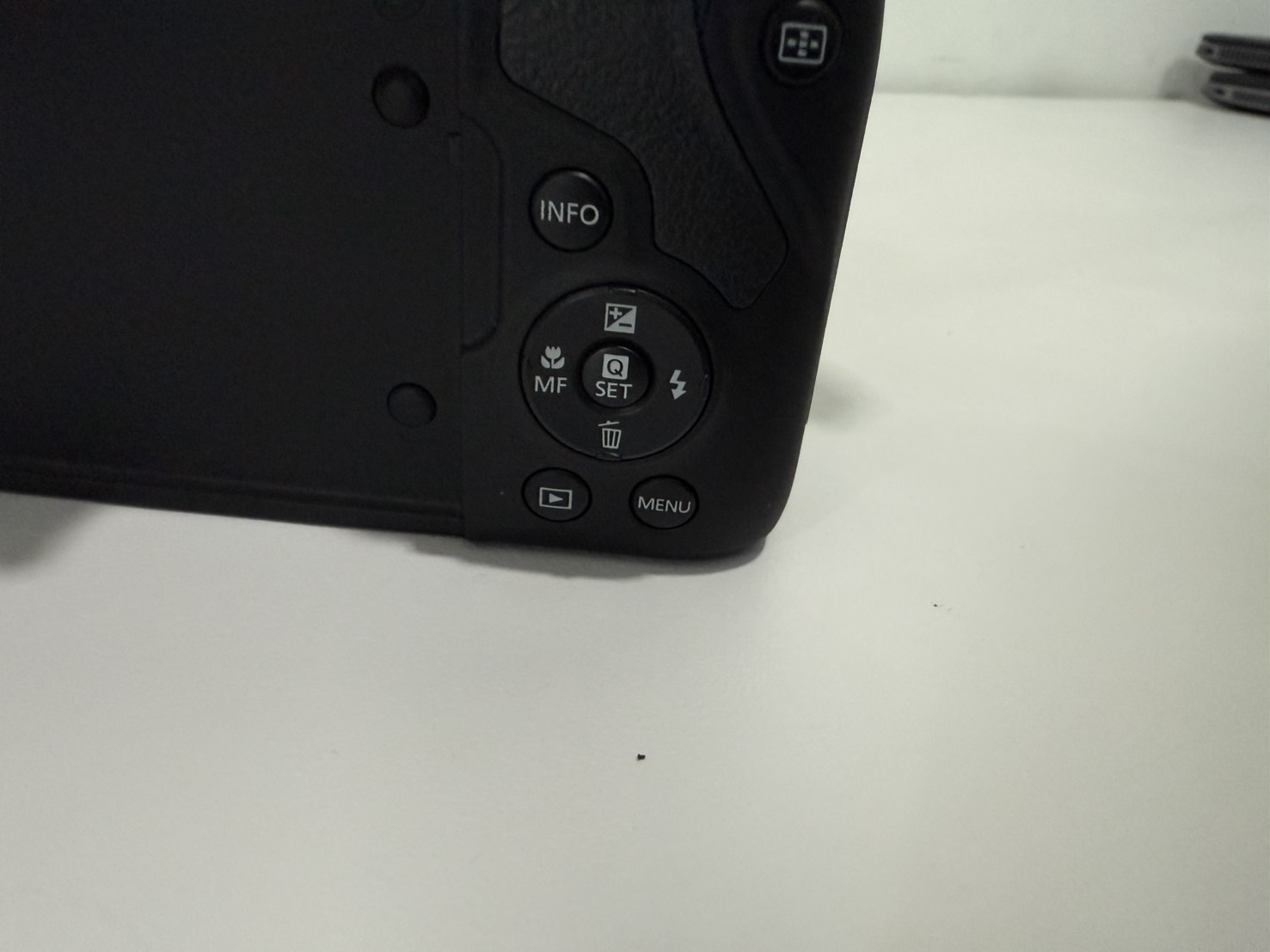 กล้อง Canon PowerShot SX70 HS เลน 35mm equiv + กระเป๋า + สายชาร์จ