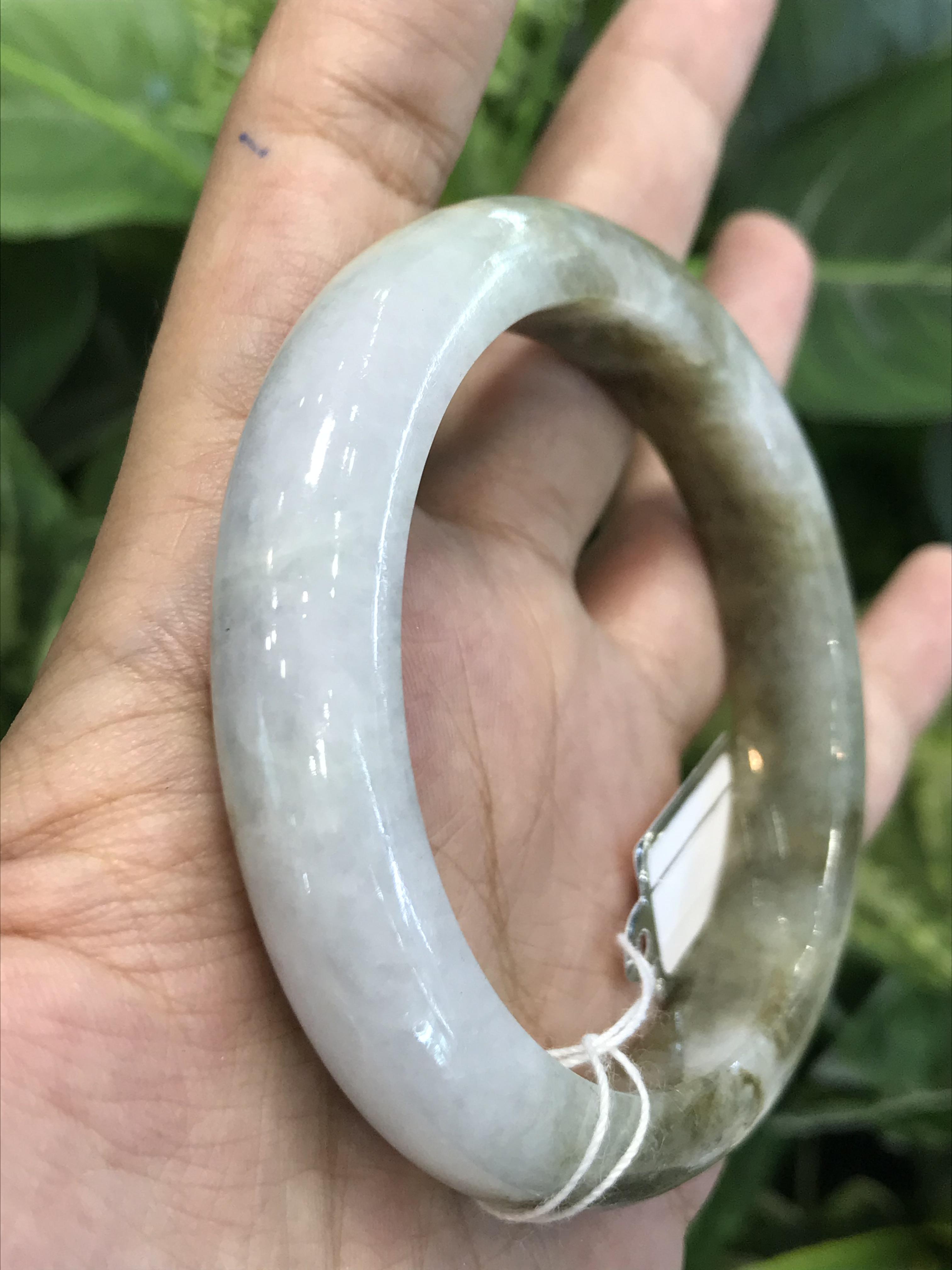 J05C00129 หยก พม่า แท้ Jade กำไลหยก 55.4 มม (Jade bracelet) พม่า (Myanmar)