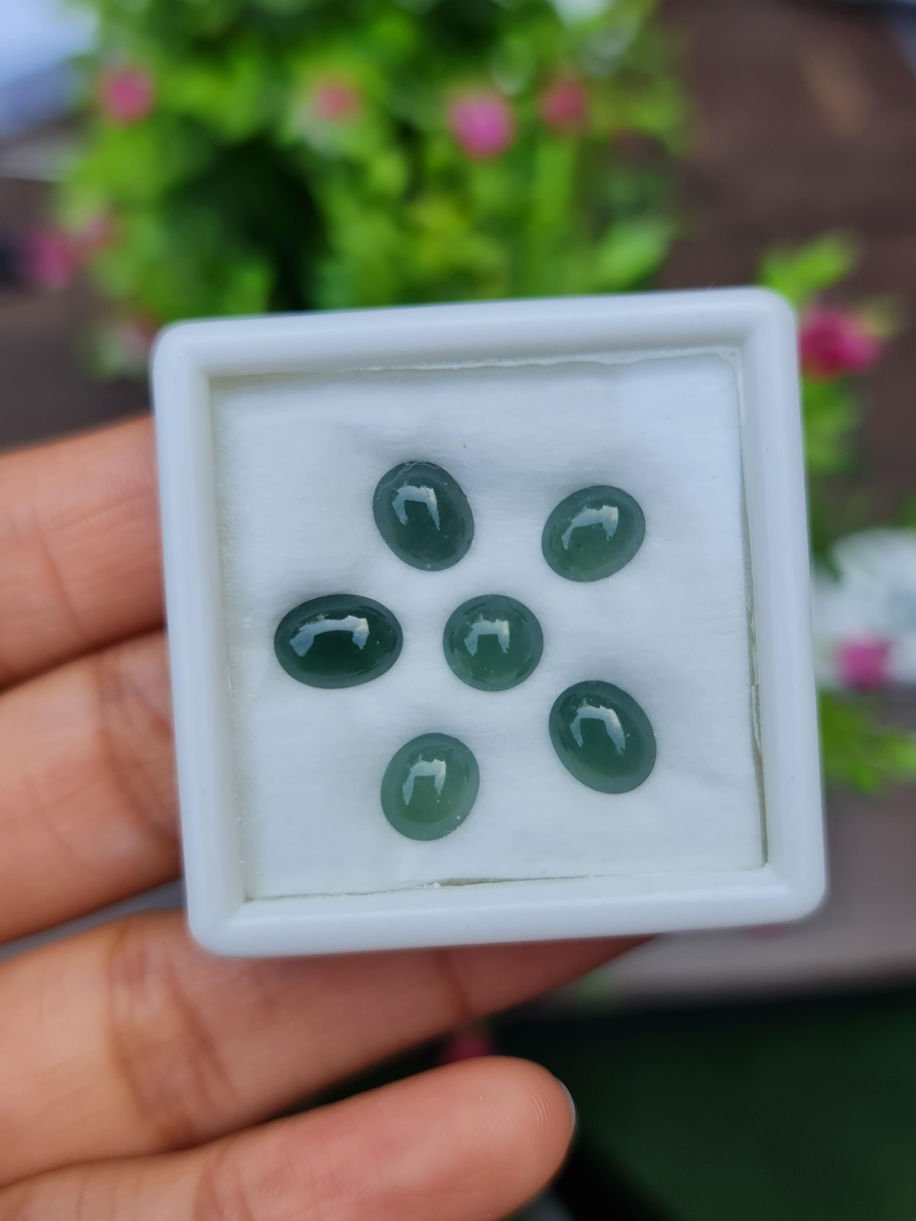 หยกพม่า (Burmese jadeite ) 6 เม็ด 5.81 กะรัต หยกแท้ อัญมณีมงคลประจําวันเกิด เครื่องประดับหยก