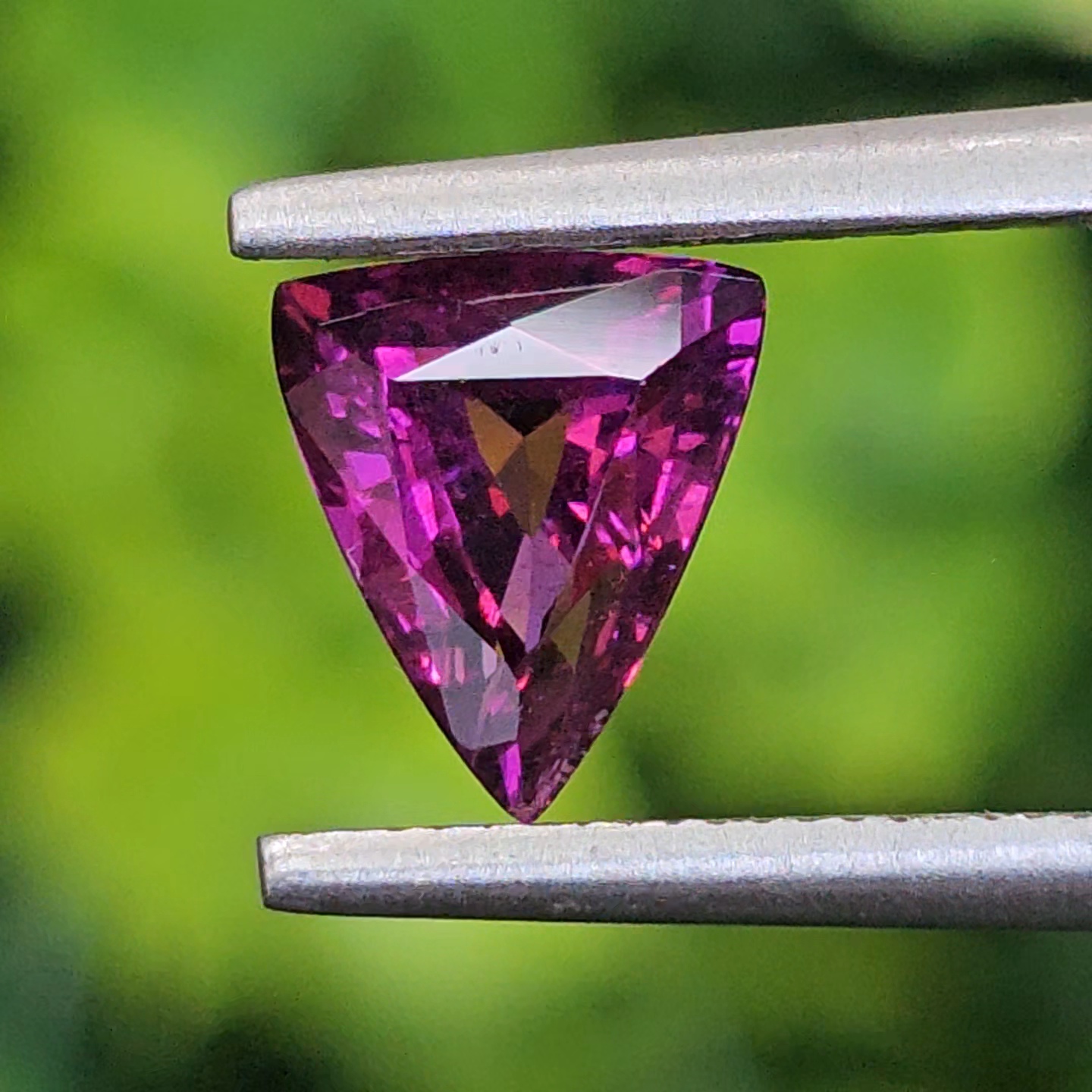 พลอย อุมบาไลต์ การ์เน็ต Umbalite Garnet 1.16 กะรัต (Cts.) ดิบ Unheated ลอยแท้ อัญมณีมงคลประจําวันเกิด เครื่องประดับพลอย