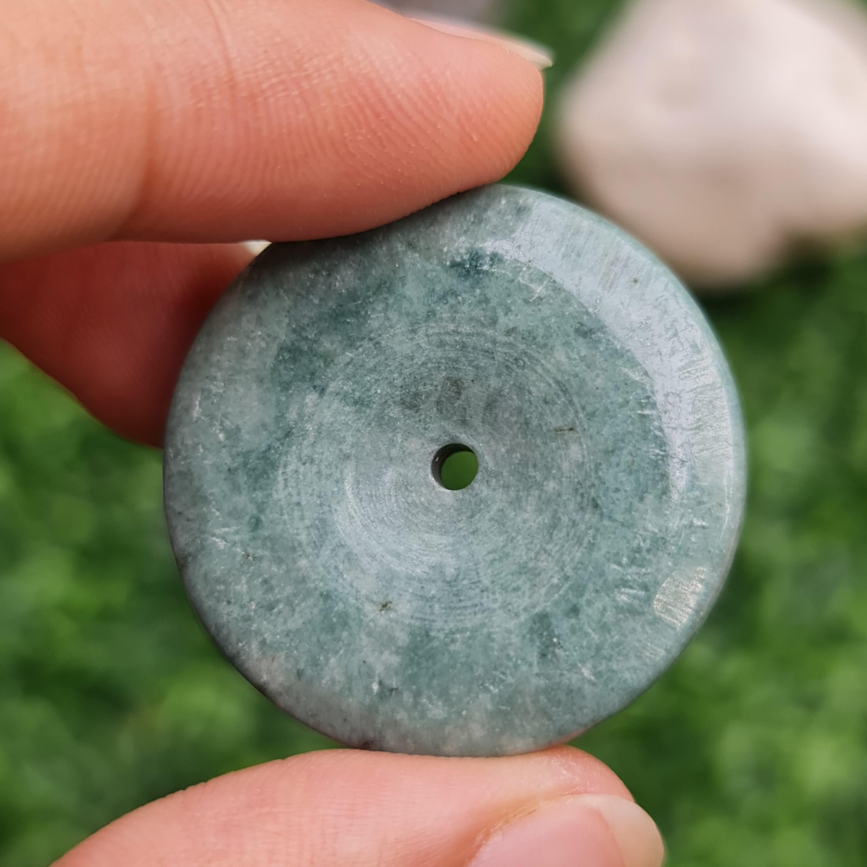 หยก พม่า แท้ Jade จี้โดนัทหยก (Bi-dise jadeite) พม่า (Myanmar) 68.74 กะรัต (Cts.)