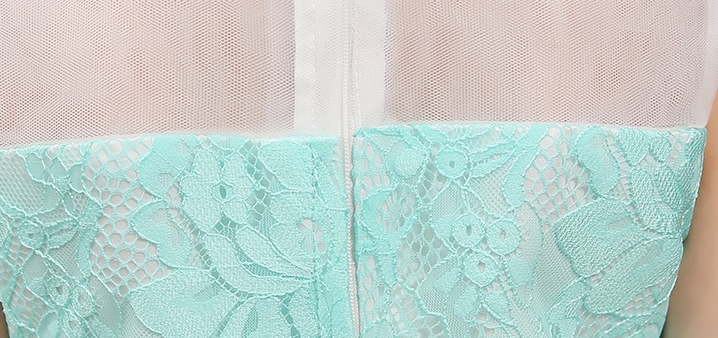 Pre-order ชุดราตรีเด็ก ชุดออกงาน ชุดกระโปรง สไตล์เจ้าหญิง แขนกุด ผ้าลูกไม้ แต่งเพชร กระโปรงฟูฟ่อง สวยงาม