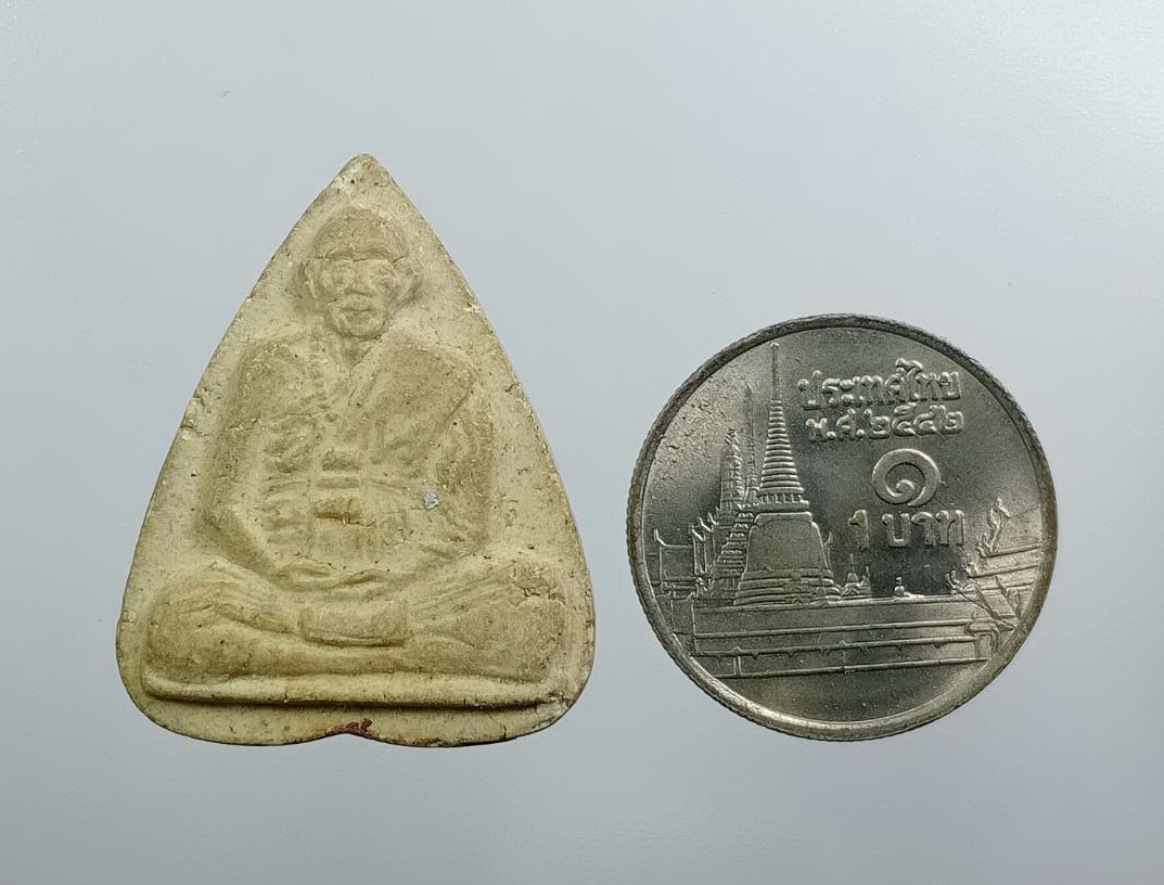 ผ3442 พระผงพิมพ์ใบโพธิ์ ครูบาดวงดี วัดท่าจำปี จ.เชียงใหม่