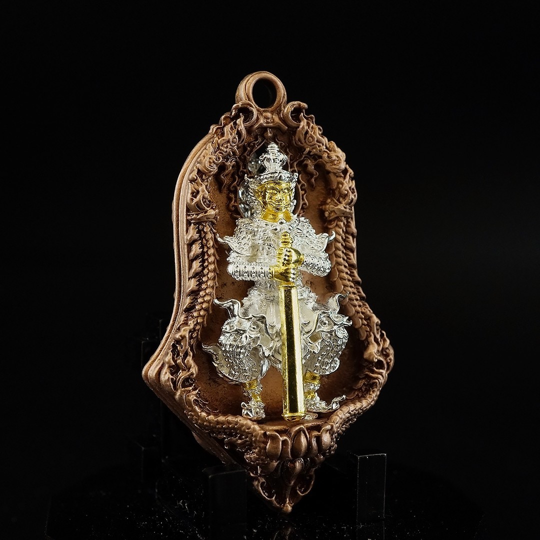 เหรียญจำปีพุทธศิลป์ท้าวเวสสุวรรณโณ รุ่นทวิเทวา รายการที่ 11.4 เนื้อสัมฤทธิ์ ซาตินแดง องค์ชุบจิวเวลรี่