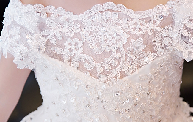 Pre-order ชุดราตรีเด็ก ชุดออกงาน ชุดกระโปรง สไตล์เจ้าหญิง แบบไหล่ปาด ผ้าลูกไม้ แต่งดอก ปล่อยชายยาว มีซิปหลัง