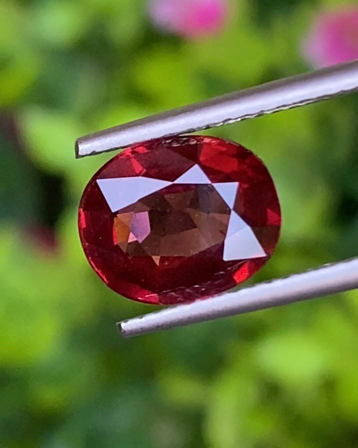 พลอย โรโดไลต์ กาเน็ท Rhodolite Garnet 2.77 กะรัต Cts.พลอยแท้ อัญมณีมงคลประจําวันเกิด เครื่องประดับพลอย