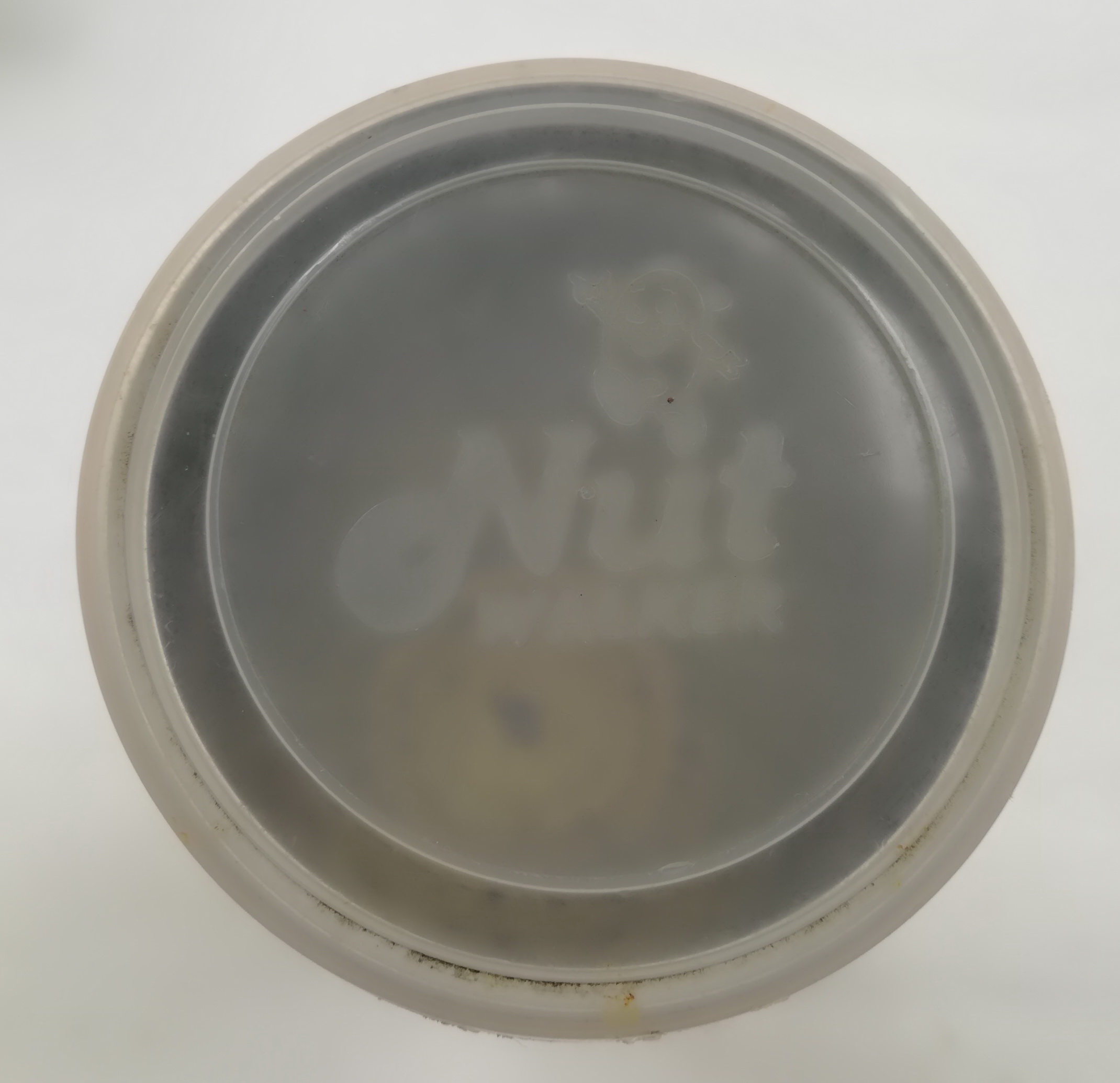 ของสะสม กล่องสังกะสี (กล่องโลหะ) กระป๋องถั่วรวม NUT WALKER,CRISPY BALLS กระป๋องทรงกระบอกสีส้ม ลายถั่ว เส้นผ่าศุนย์กลางประมาณ 3" ความสูงประมาณ 8" พร้อมฝา