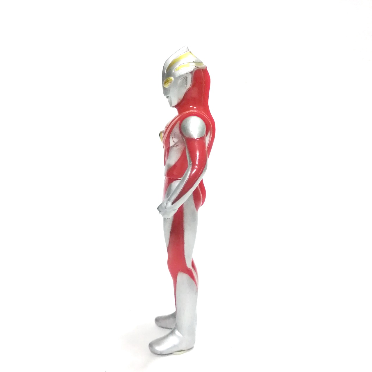 ซอฟ5นิ้ว อุลตร้าแมนไกอา ขนาดตามภาพ สภาพดี มีรอยบ้าง งาน bandai 1998