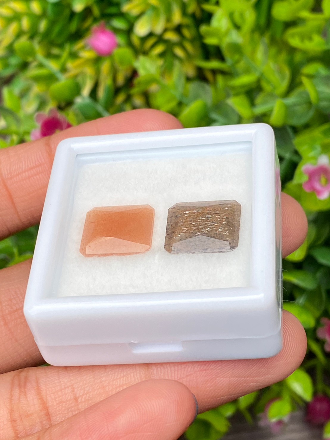 พลอย ซันสโตน Sunstone 7.94 กะรัต (Cts.) 2 เม็ด พลอยแท้ อัญมณีมงคลประจําวันเกิด เครื่องประดับพลอย