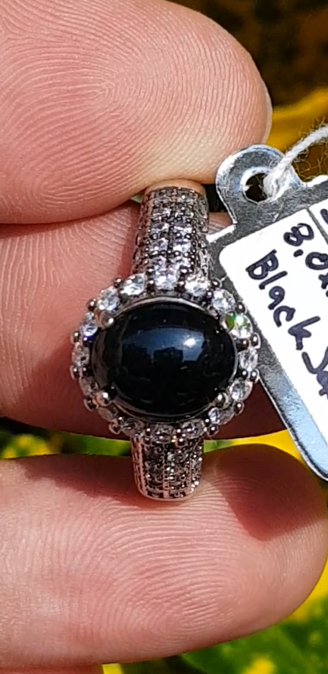 หยก พม่า แท้ Jade แหวนหยก หยกดำ ส่องเขียว (Black jadeite) 1.59 กะรัต (Cts.) Size 60 ดิบ ไม่ผ่านการปรับปรุง (Type A) พม่า (Myanmar)