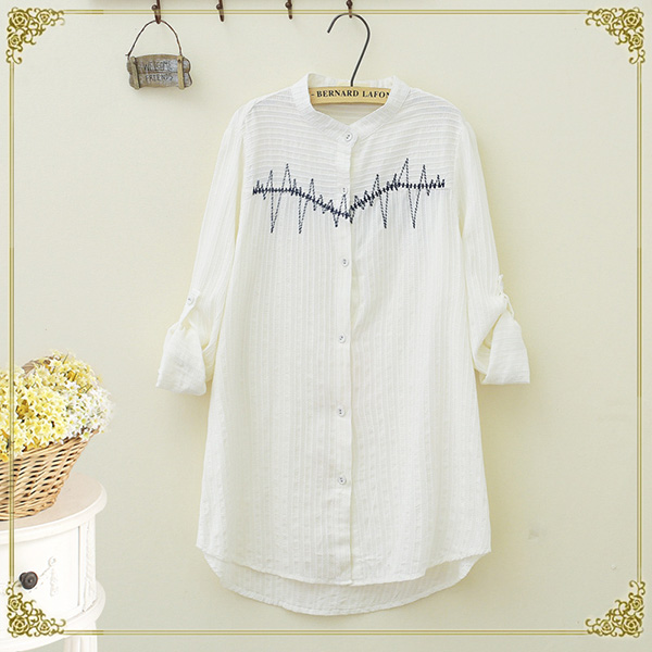 เสื้อเชิ้ตคอจีน แขนยาวมีสแนป ปักลายที่อก (12209LM)