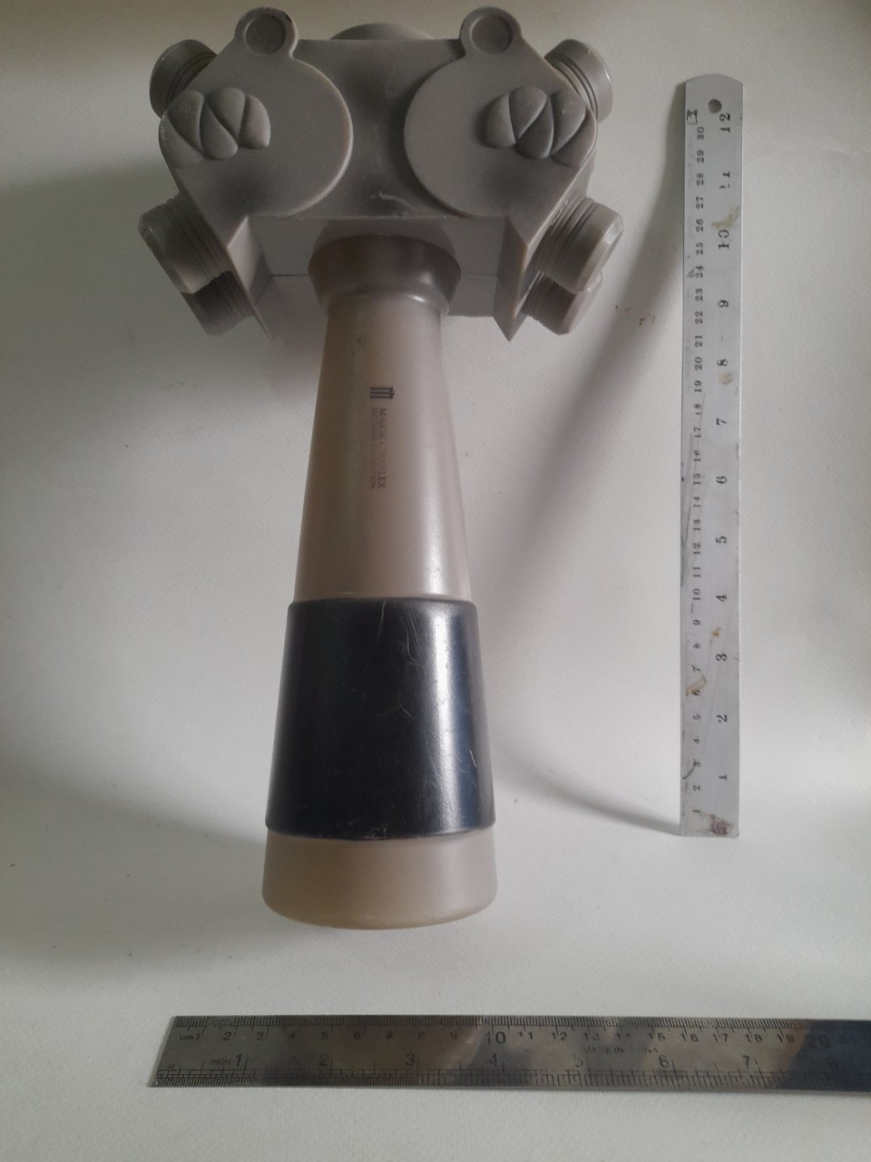 มีหลายภาพ ฆ้อนธอว์ Thor จาก ภาค Ragnarok `งานพรีเมี่ยมโรงหนัง ขนาดตามภาพ ใส่น้ำหรือเป็นออมสิน ของมีตามภาพ