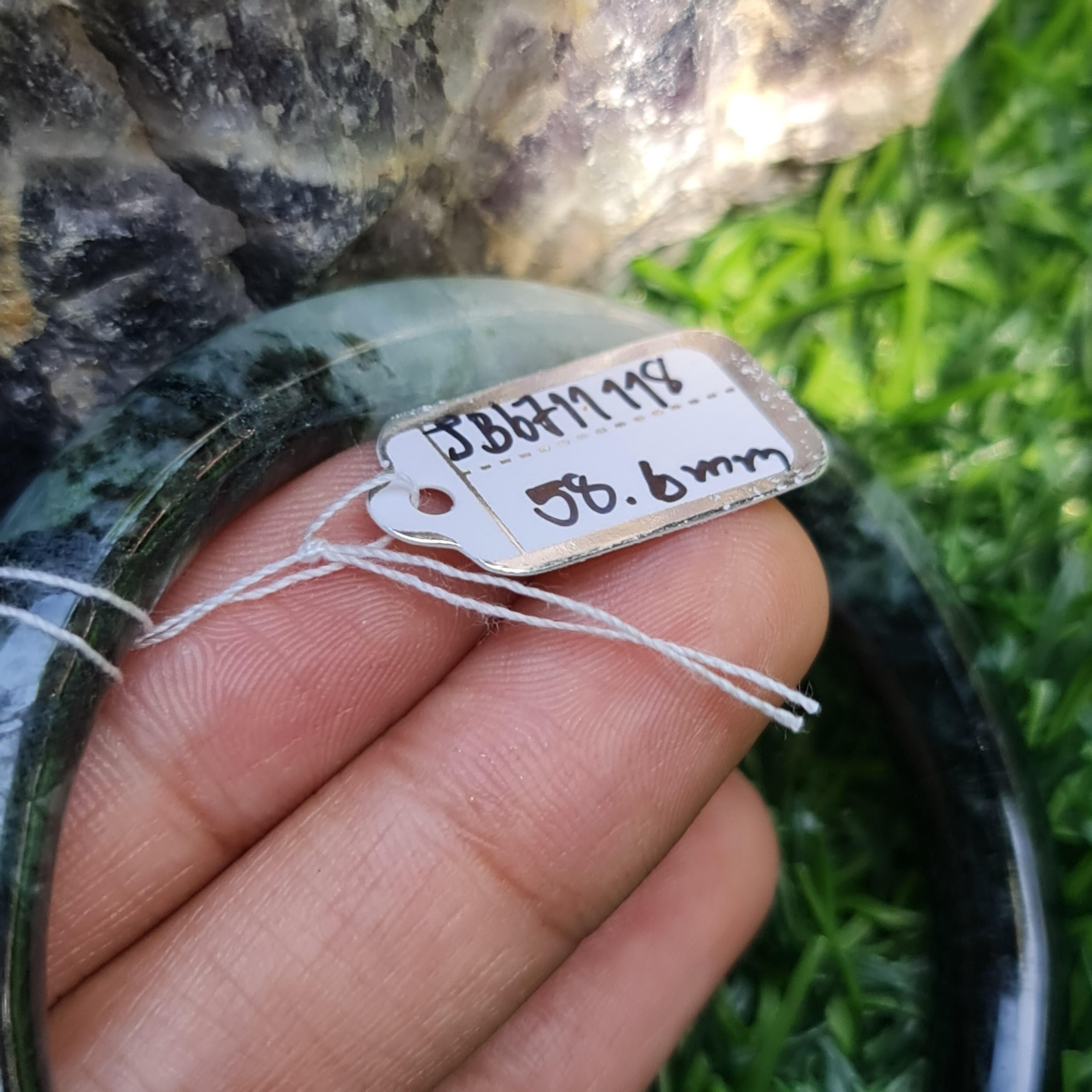 JB6711118 หยก พม่า แท้ Jade กำไลหยก (Jadeite bracelet) พม่า (Myanmar) 58.6 มม.