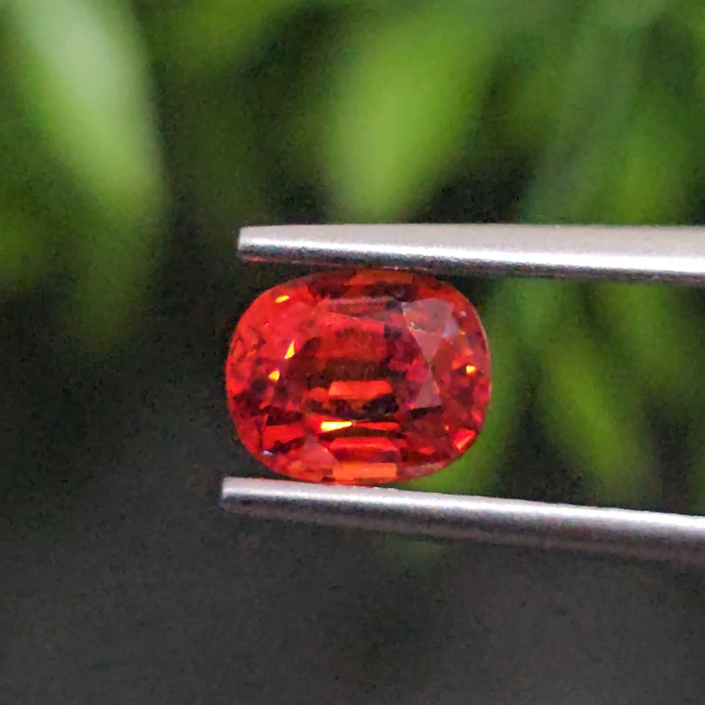 พลอย ทับทิม ซองเจีย Songea Ruby Sapphire 1.42กะรัต (Cts.) พร้อมใบเซอร์ พลอยแท้ อัญมณีมงคลประจําวันเกิด เครื่องประดับพลอย