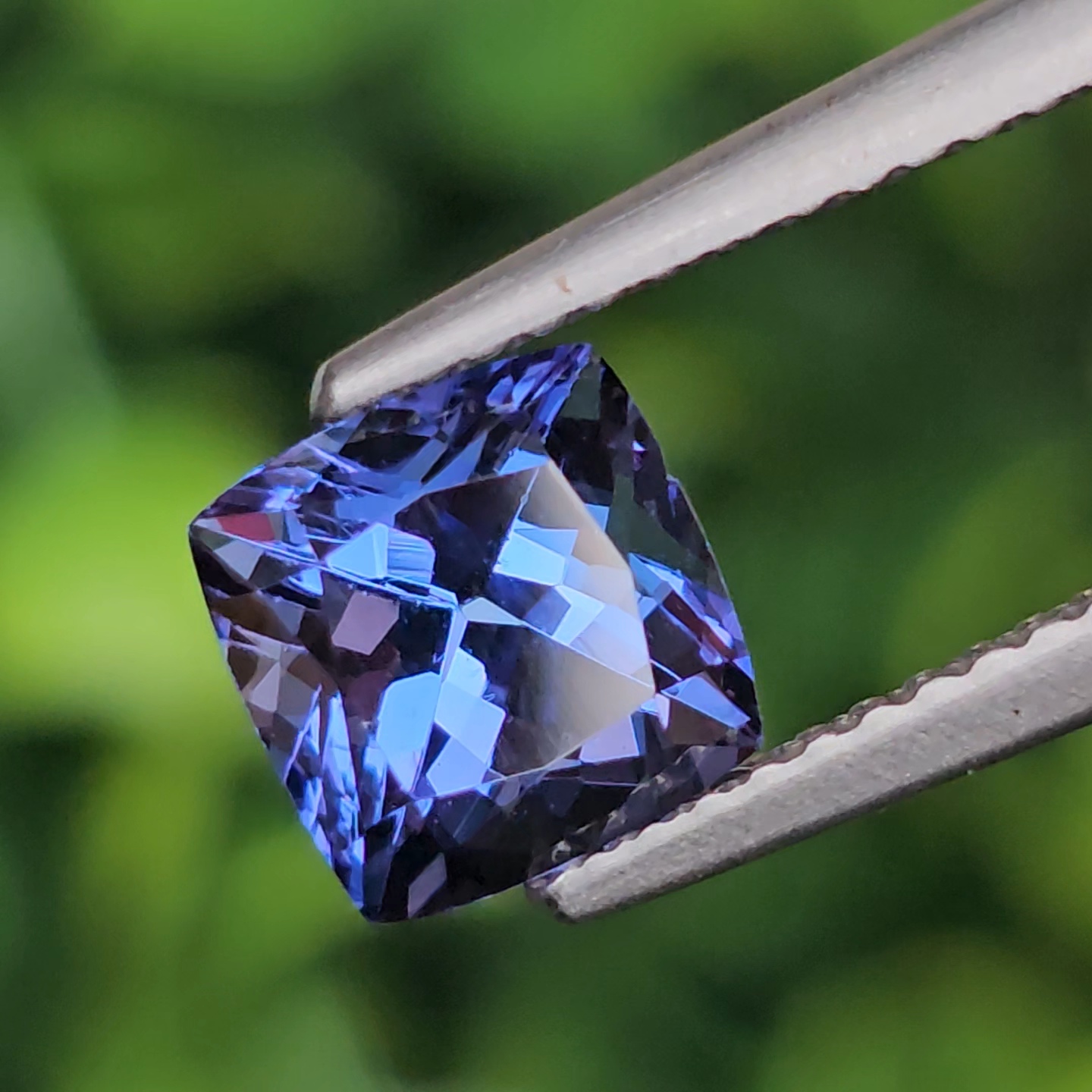 พลอย แทนซาไนท์ Tanzanite 1.60 กะรัต (Cts) พลอยแท้ อัญมณีมงคลประจําวันเกิด เครื่องประดับพลอย