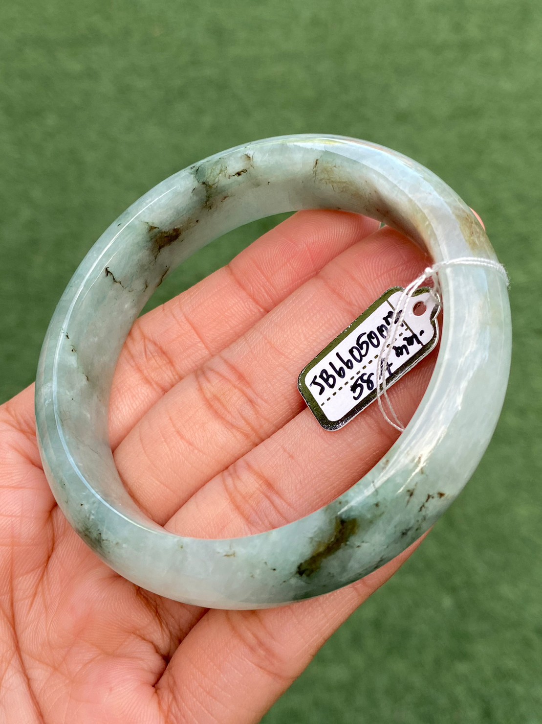 JB6605007 หยก พม่า แท้ Jade กำไลหยก (Jadeite bracelet) พม่า (Myanmar) 58.4 มม.