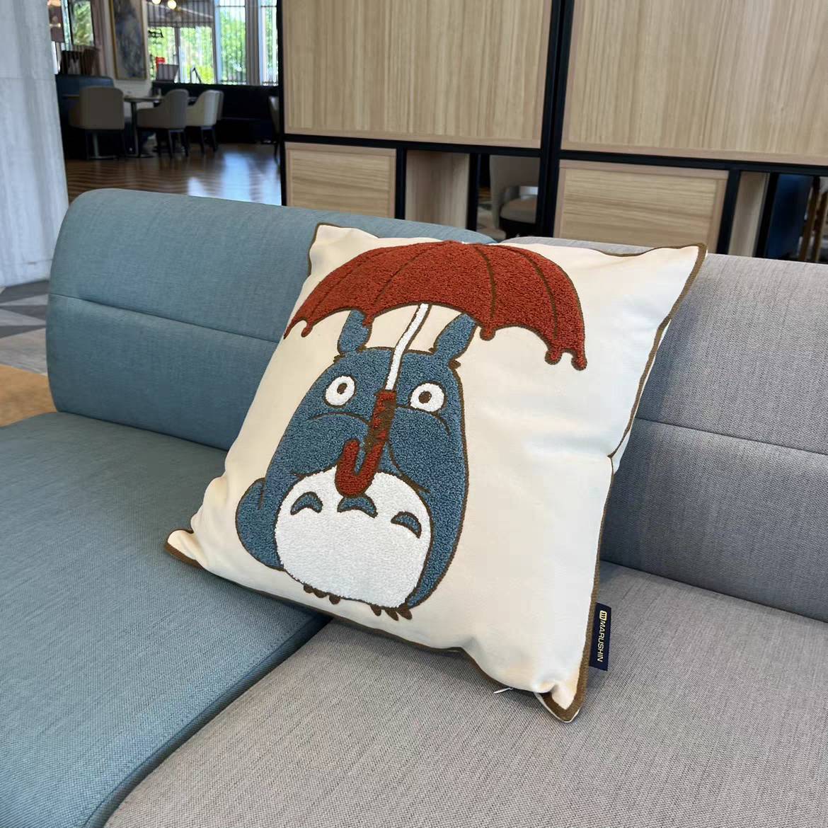 (PRE-ORDER) หมอนอิง TOTORO by.marushin