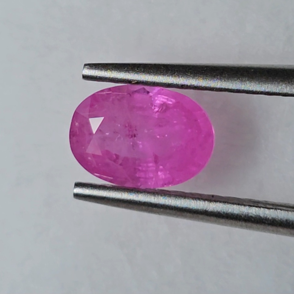 พลอย ชมพู พิ้ง แซฟไฟร์ Pink Sapphire 0.87 กะรัต (Cts.) พลอยแท้ อัญมณีมงคลประจําวันเกิด เครื่องประดับพลอย