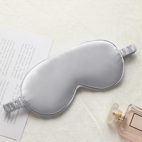 🚩พร้อมส่ง🚩ผ้าปิดตาซาตินหนานุ่ม แบบสวมหัวยางยืด ผ้าไหมนุ่มลื่นละมุนผิว กันแสงมิด - Sleeping eye cover (AC141-แบบเรียบ)