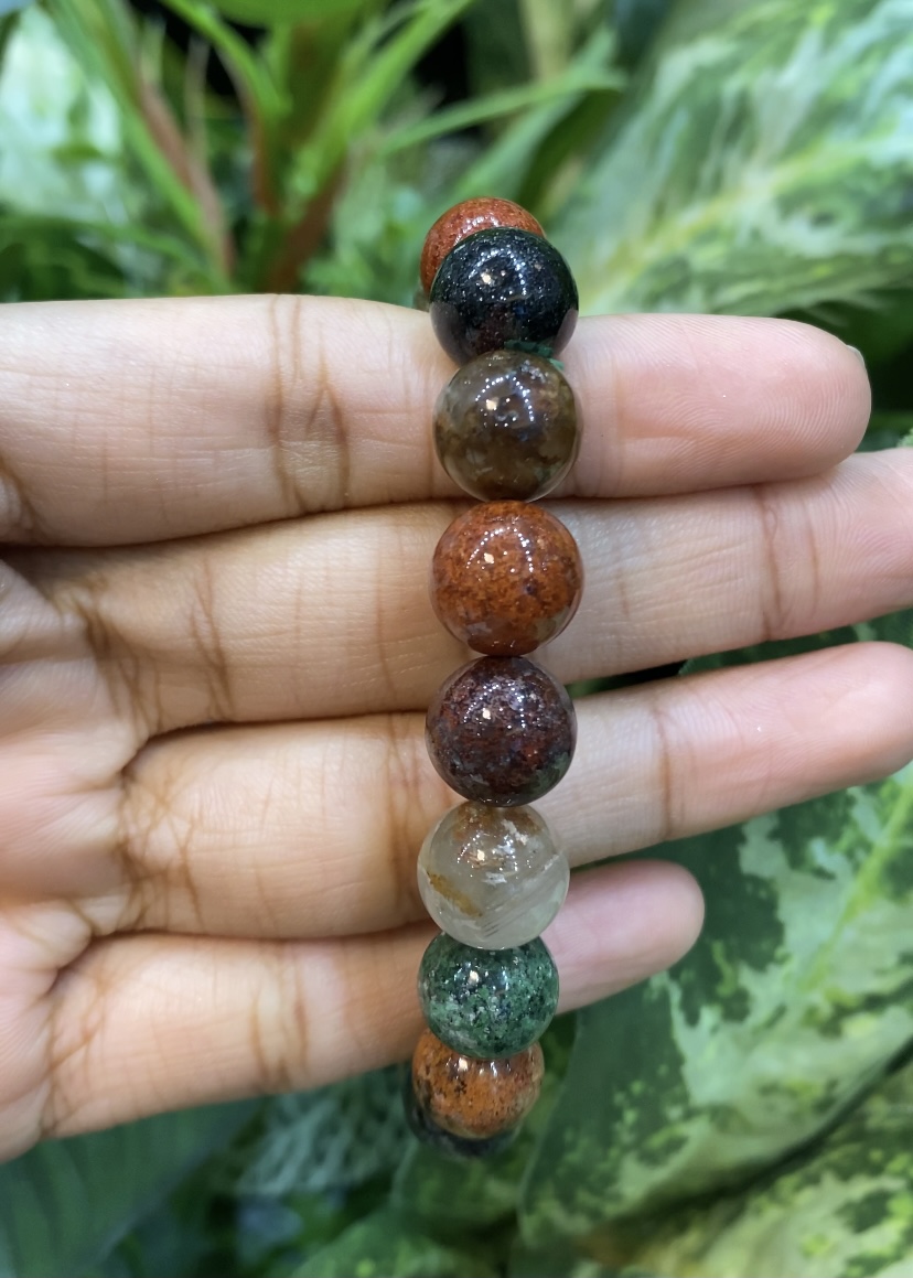 กำไลพลอยแท้ โป่งข่าม Phantom Quartz Bracelet