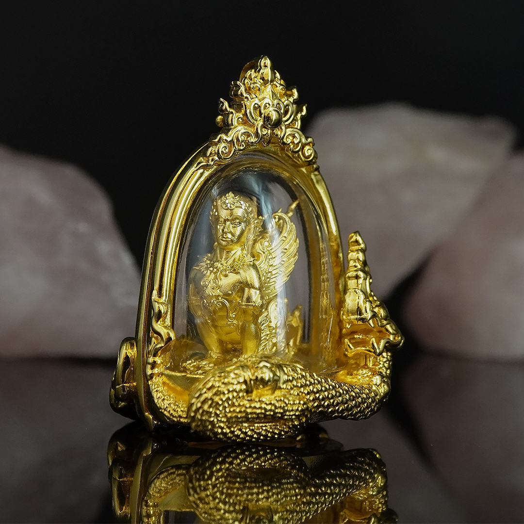 พญาปุริสาทพร้อมเลี่ยมกรอบนาคราช รหัส 3.3 เนื้อบรอนซ์ชุบทอง เลี่ยมเข้ากรอบเนื้อบรอนซ์ชุบทองไมครอน