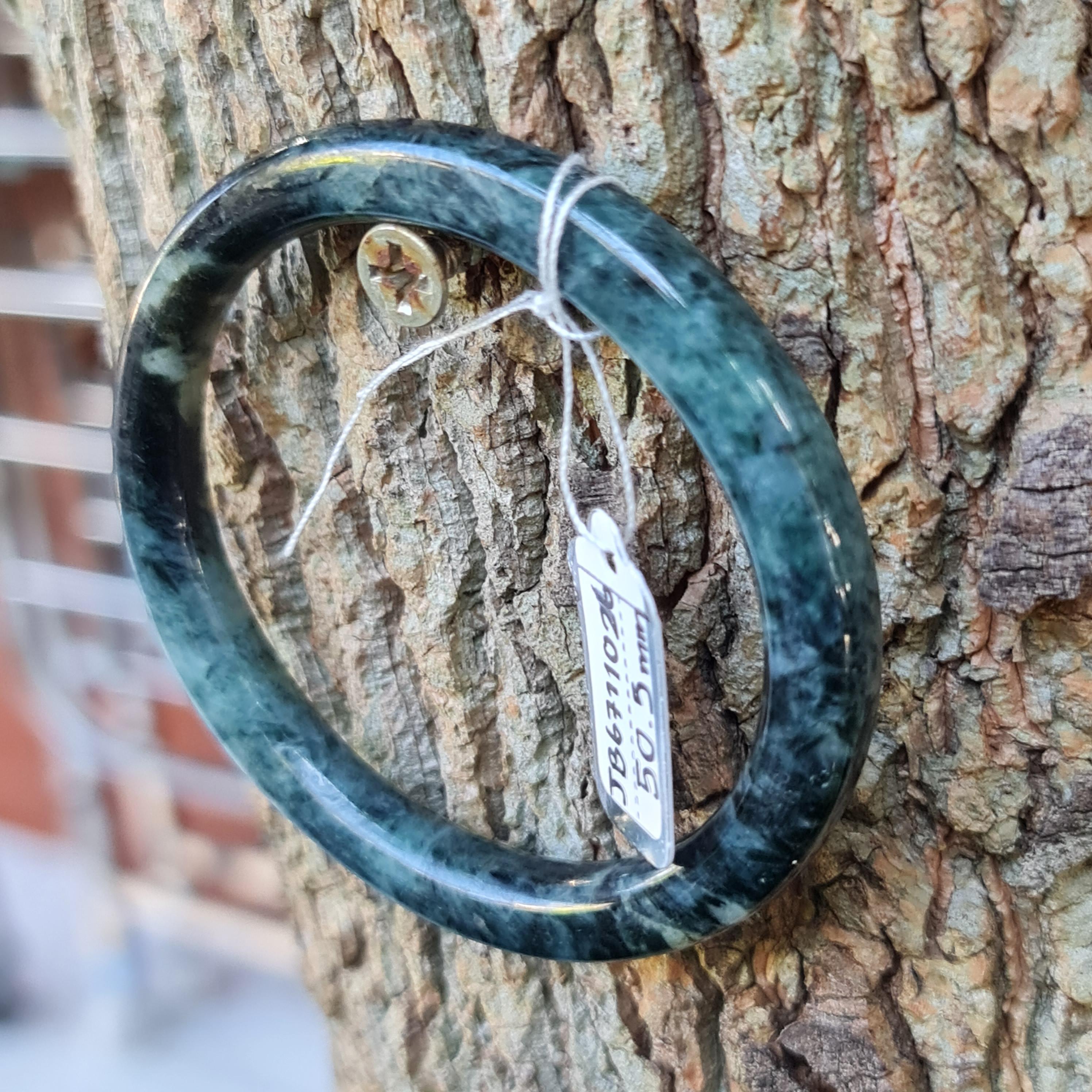 JB6711026 หยก พม่า แท้ Jade กำไลหยก (Jadeite bracelet) พม่า (Myanmar) 50.5 มม.