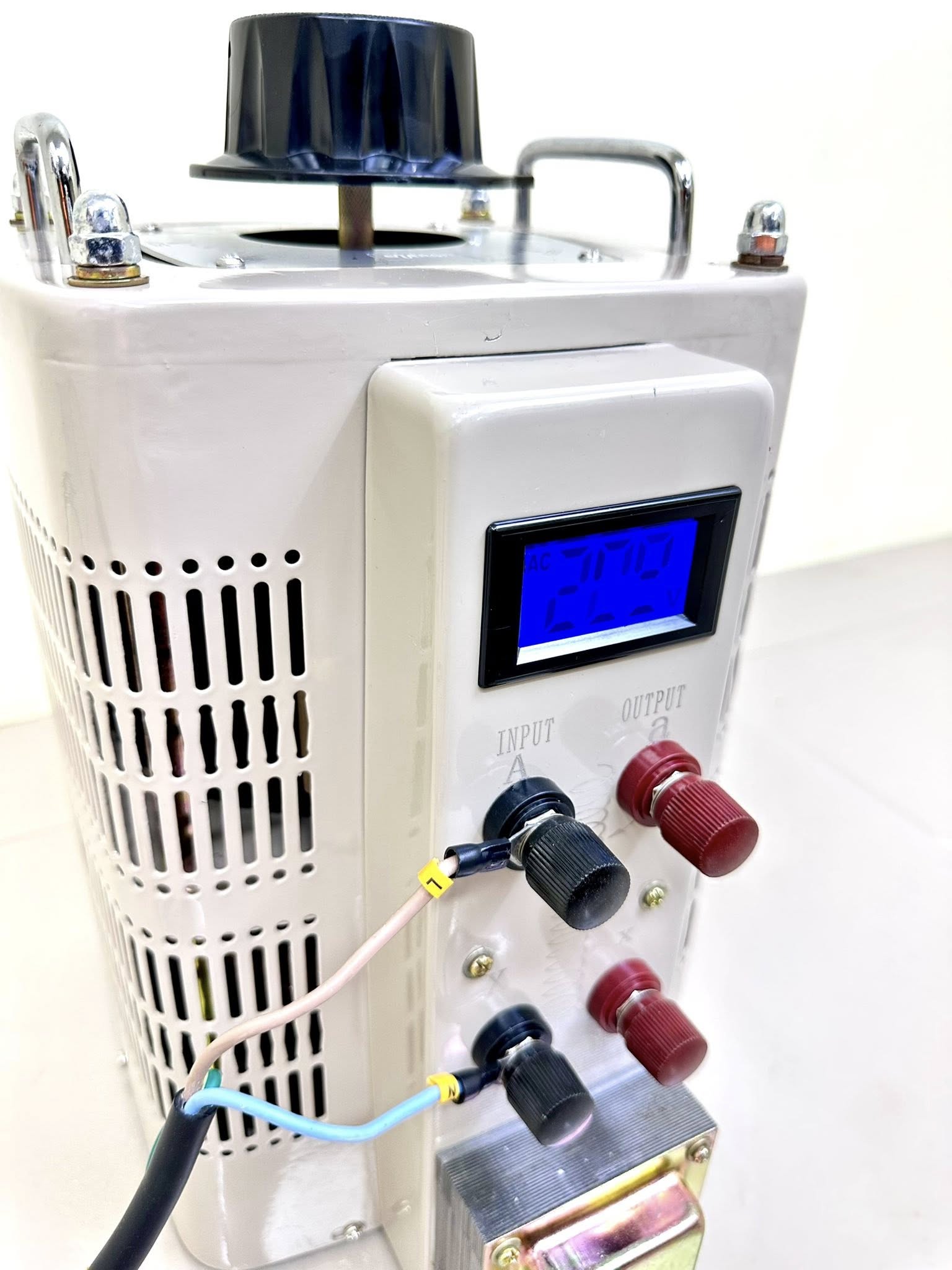 วาริแอค หม้อแปลงปรับแรงดันไฟฟ้าชนิดแกนหมุน 10Kva 1 เฟส