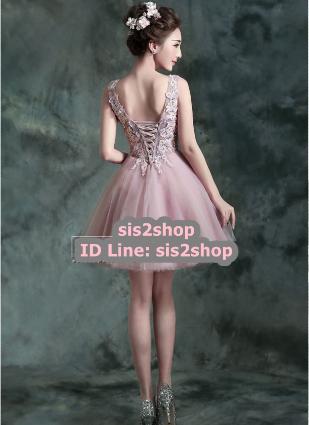 พร้อมเช่า ชุดแฟนซีสั้น แบบแขนกุด เนื้อผ้าเป็นตาข่ายแบบซีทรู แต่งดอกและลูกปัด สีม่วง (เชือกผูกหลัง)