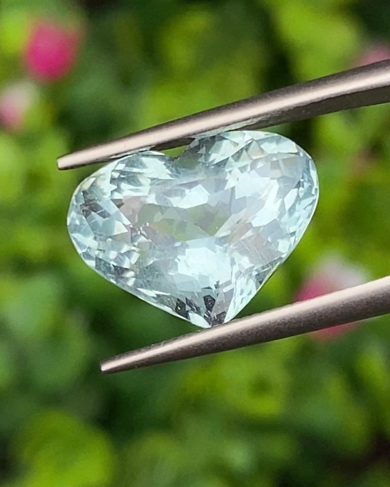 พลอย อความารีน Aquamarine 6.06 กะรัต (Cts.) พลอยแท้ อัญมณีมงคลประจําวันเกิด เครื่องประดับพลอย